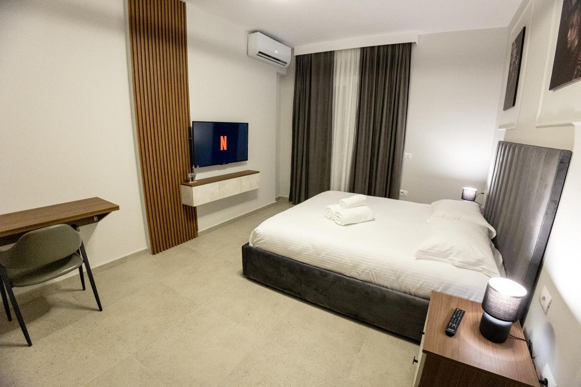 Apartament Tirana Days Free Parking Zewnętrze zdjęcie