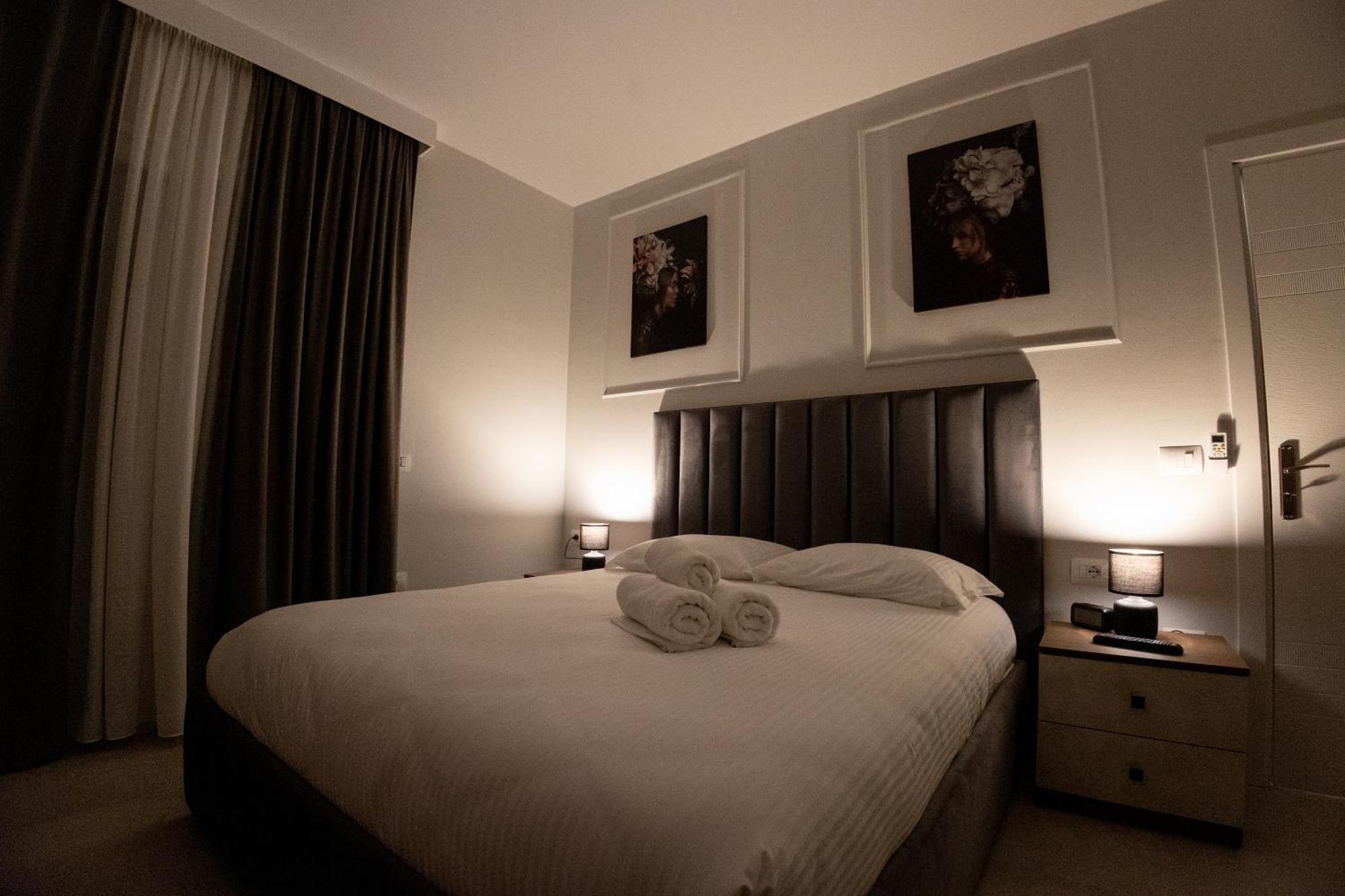 Apartament Tirana Days Free Parking Zewnętrze zdjęcie