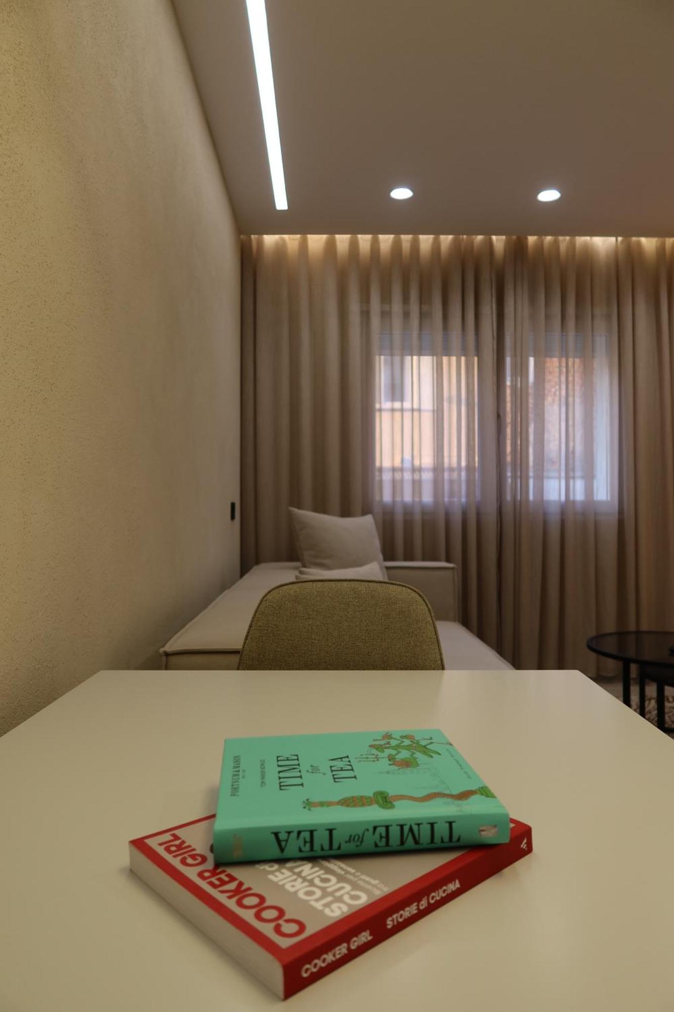 Apartament Tirana Days Free Parking Zewnętrze zdjęcie